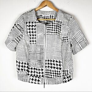 2/$30 Cabi Cropped Herringbone Jacket Medium